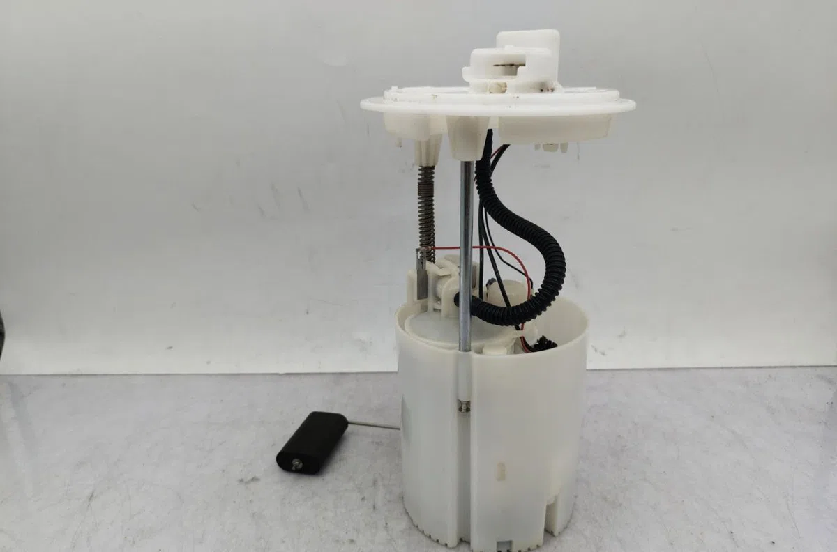 Pompe à carburant immergée OPEL MERIVA B PHASE 2 occasion