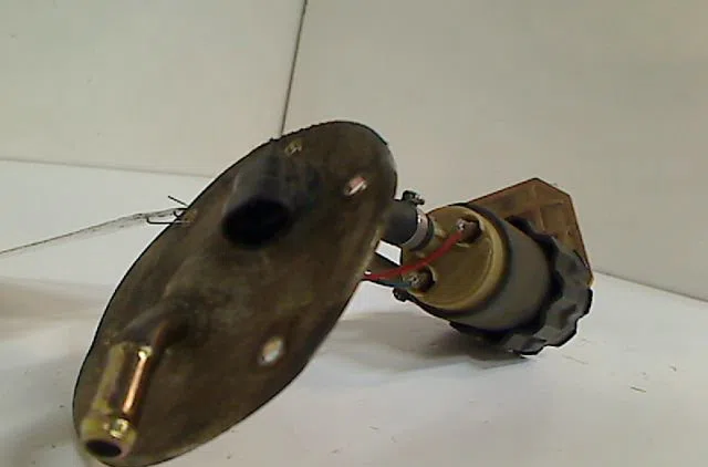 Pompe à carburant immergée OPEL VECTRA 1992 occasion