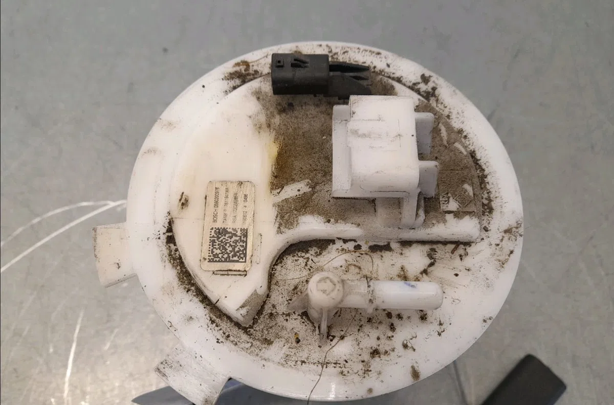 Pompe à carburant immergée RENAULT SCENIC IV 2019 occasion