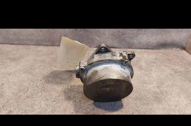 Pompe a vide Audi A6 C5 (4B2) 2.5 tdi (1997-2005) occasion