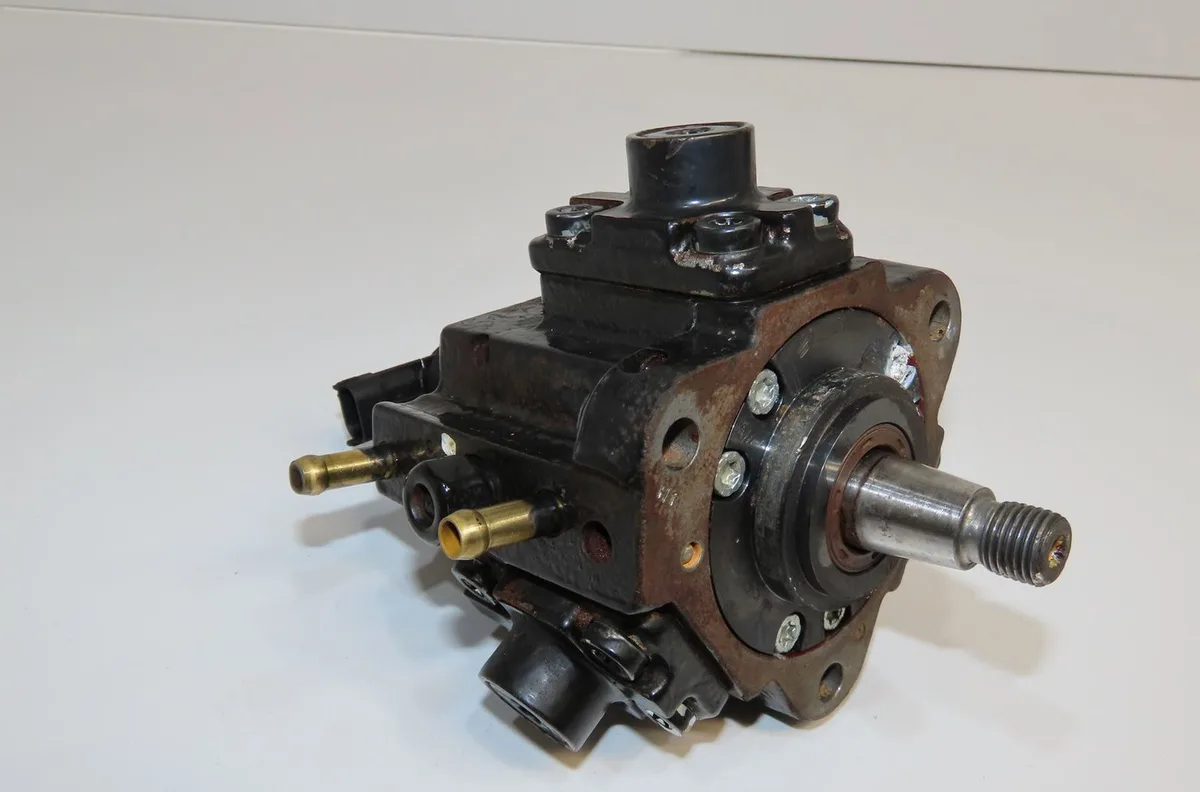 Pompe hp Saab 9-3 Décapotable (YS3F) 1.9 tid (2006-2015) occasion