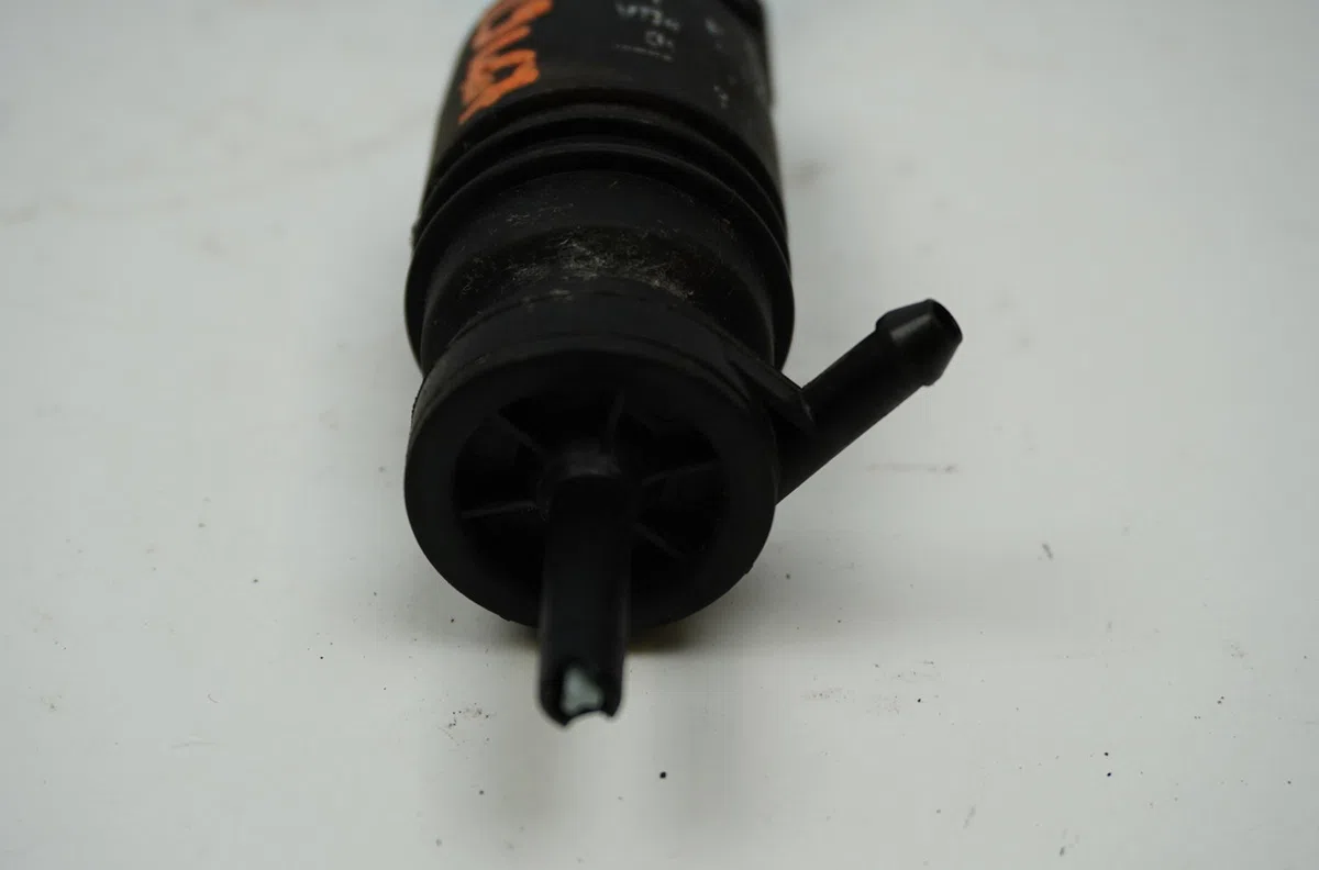 Pompe lave-glace avant Audi A4 B5 (8D2) 1.9 tdi (1995-2000) occasion