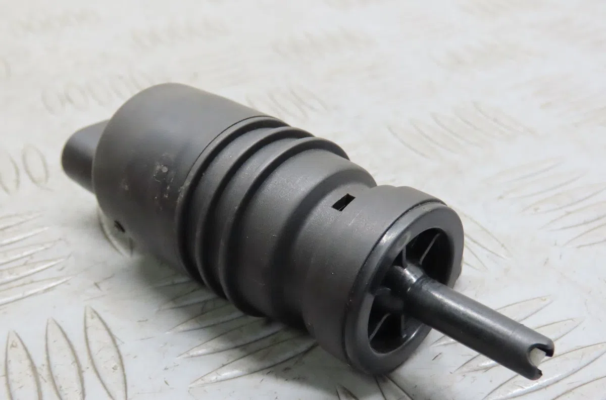 Pompe lave-glace avant Bmw 3 (E46) 330 xd (2000-2003) occasion