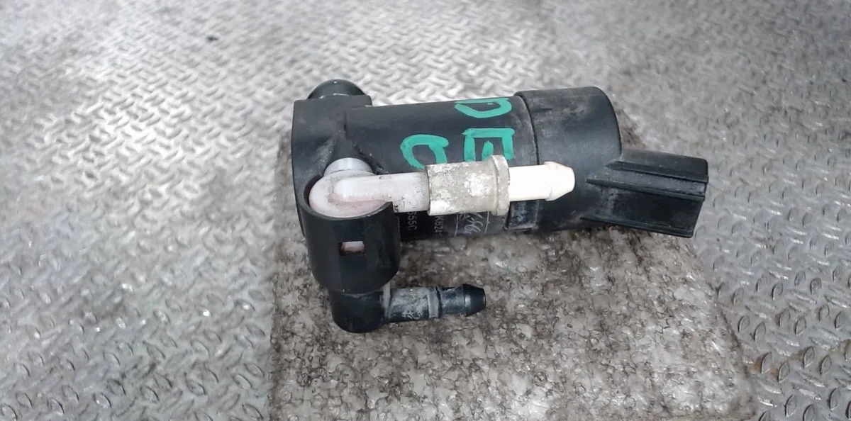Pompe lave-glace avant FORD MONDEO 2  MONDEO 2 occasion