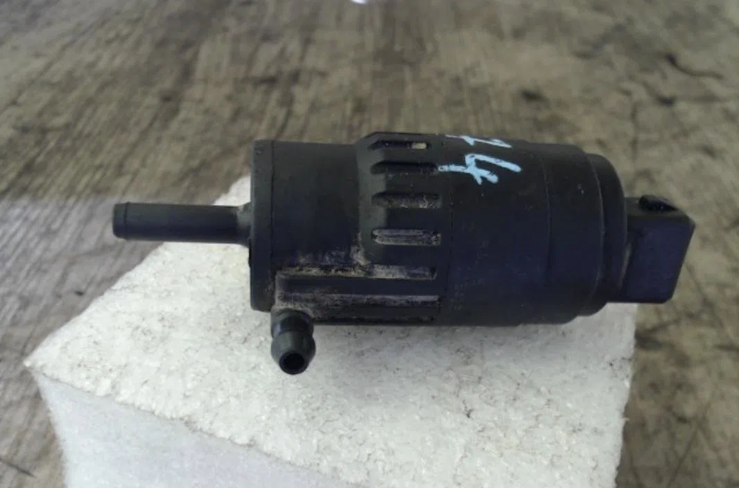 Pompe lave-glace avant PEUGEOT BIPPER  BIPPER occasion