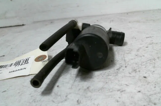 Pompe lave-glace avant Renault LAGUNA III (BT0-1) 2.0 dci (bt01, bt08, bt09, bt0e, bt0k, bt12, bt1c, bt1d,... (2007-2015