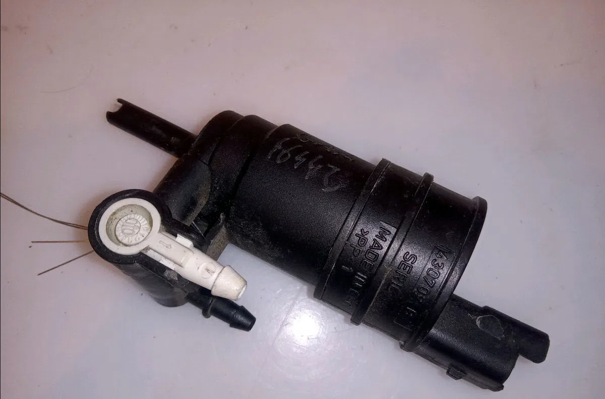 Pompe lave-glace avant RENAULT MEGANE SCENIC I 2000 occasion