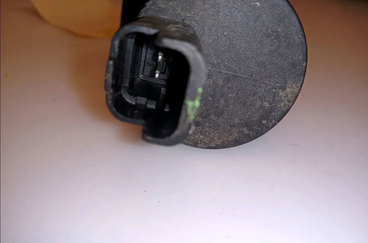 Pompe lave-glace avant RENAULT MEGANE SCENIC I 2000 occasion