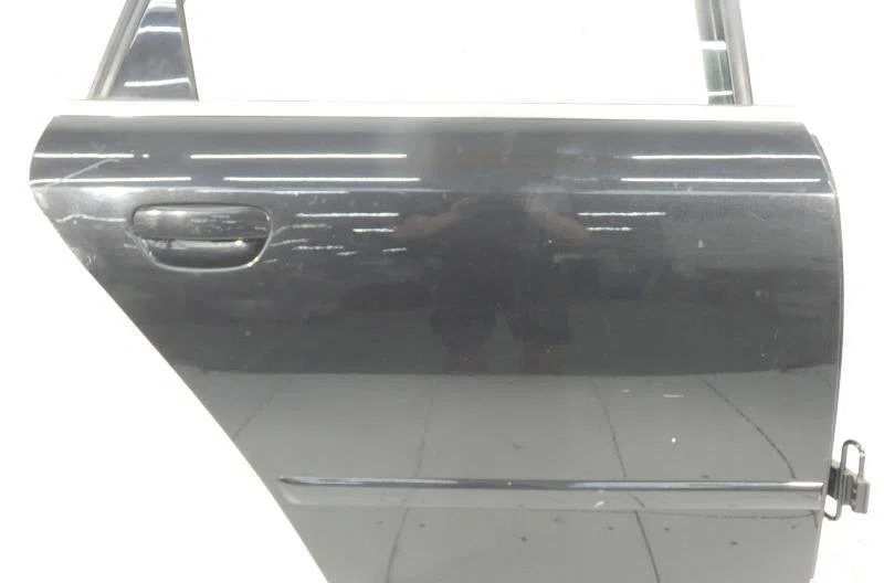 Porte arrière droite AUDI A4 2 AVANT PHASE 1 BREAK occasion