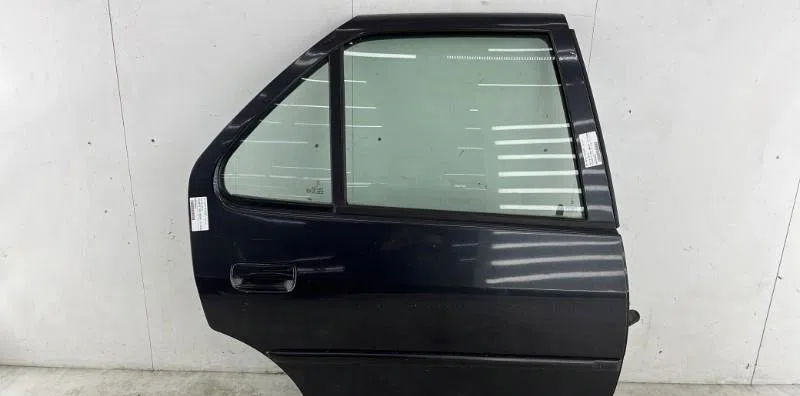 Porte arrière droite PEUGEOT 306 BREAK occasion