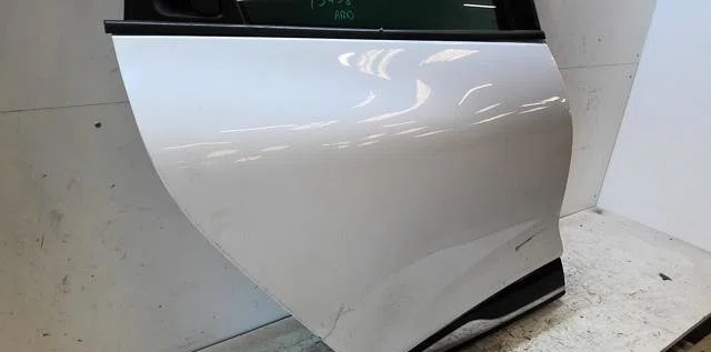 Porte arrière droite RENAULT CLIO 4 PHASE 1 BREAK occasion