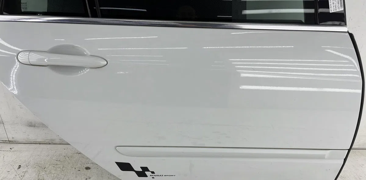 Porte arrière droite RENAULT LAGUNA 3 PHASE 3 BREAK occasion