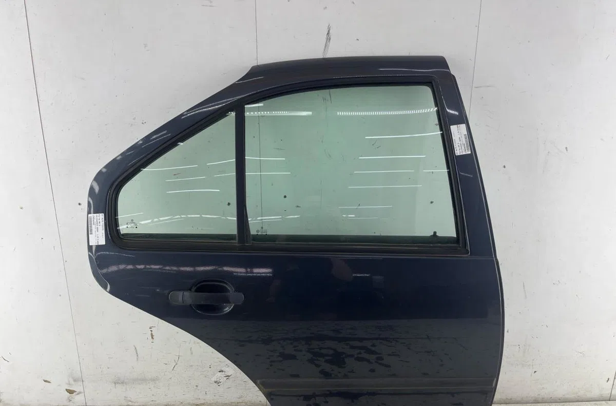 Porte arrière droite VOLKSWAGEN BORA occasion