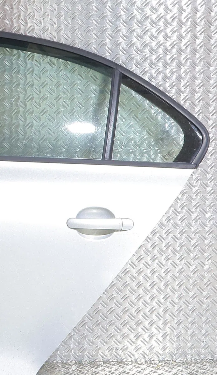 Porte arrière gauche VOLKSWAGEN JETTA 4 occasion