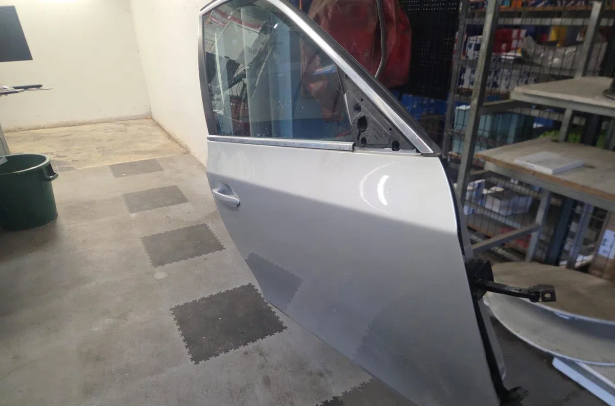 Porte avant droite BMW SERIE 5 E61 TOURING PHASE 1 BREAK occasion