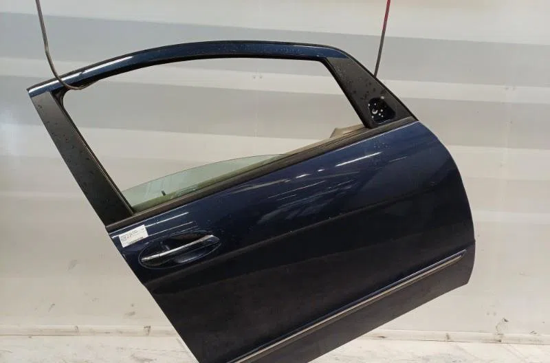 Porte avant droite MERCEDES CLASSE A 169 PHASE 1 occasion