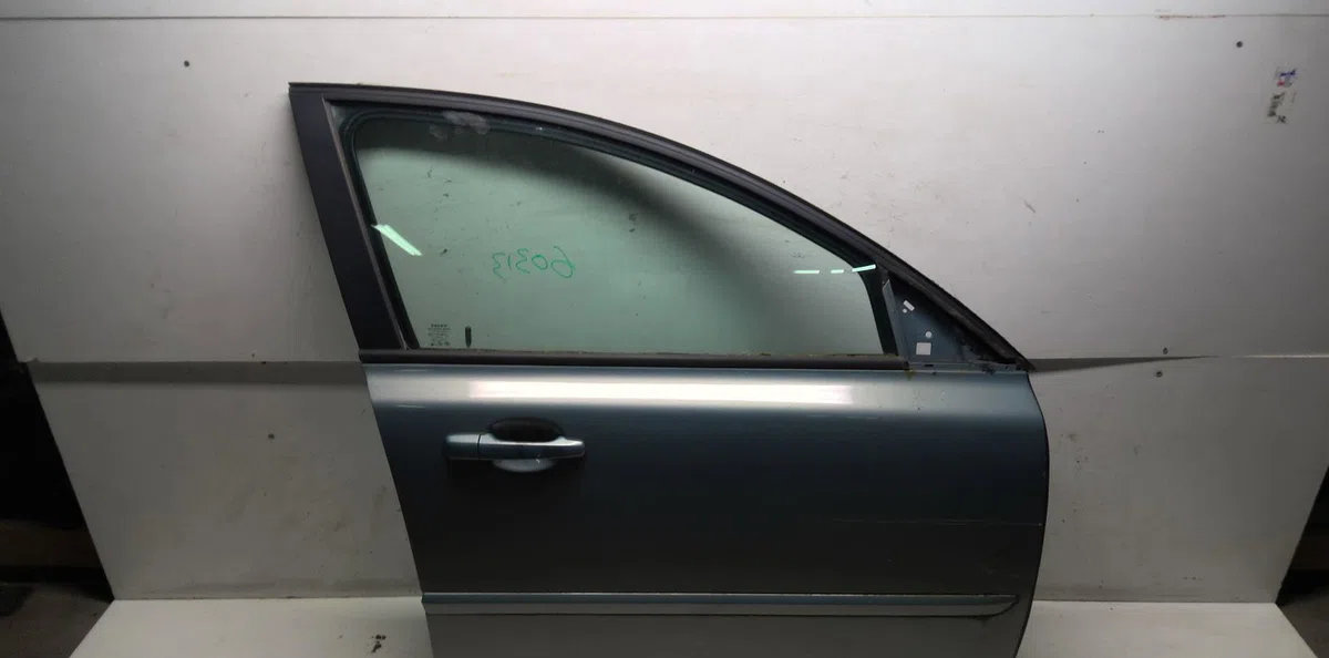 Porte avant droite Volvo V50 (545) D5 (2006-2010) occasion