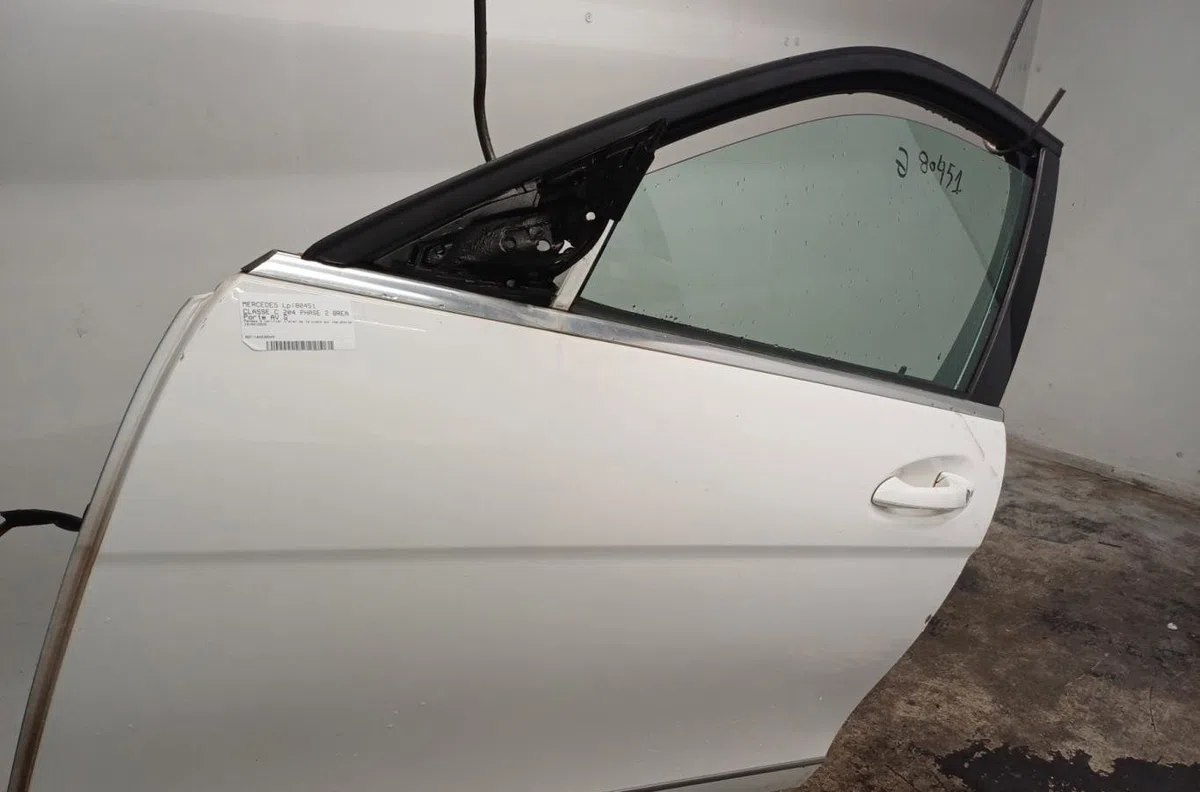 Porte avant gauche MERCEDES CLASSE C 204 PHASE 2 BREAK occasion