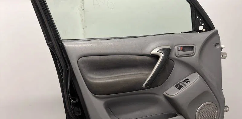Porte avant gauche TOYOTA RAV4 2 PHASE 1 occasion