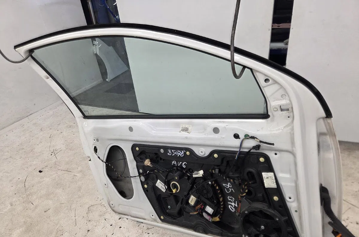 Porte avant gauche VOLKSWAGEN GOLF 6 occasion