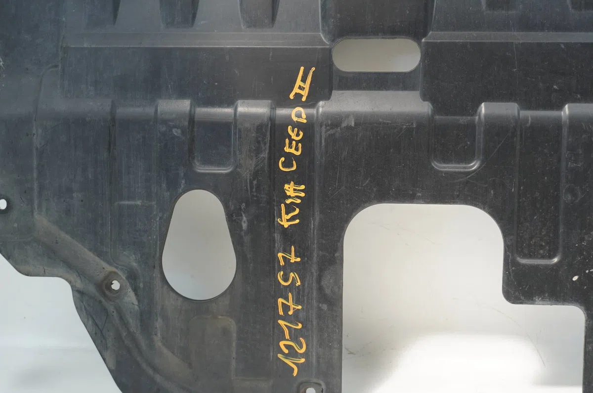 Protection carter huile Kia CEE'D (JD) 1.6 crdi 128 (2012-2018) occasion