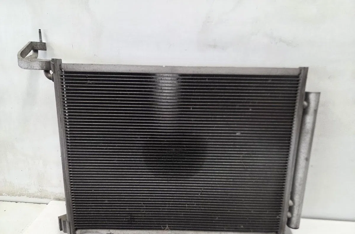 Radiateur - condenseur clim FORD FIESTA 7 PHASE 1 occasion