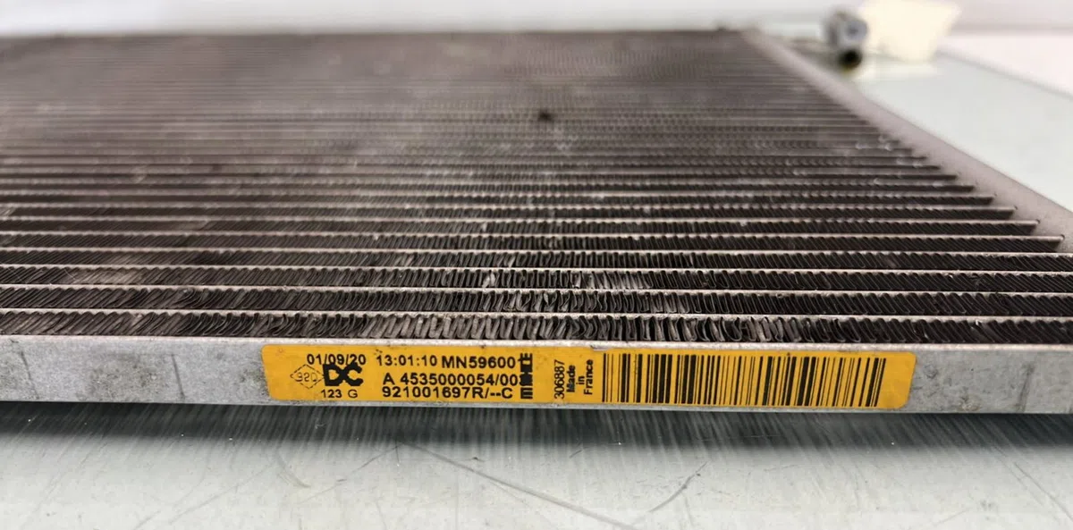 Radiateur - condenseur clim RENAULT TWINGO 3 PHASE 2 occasion