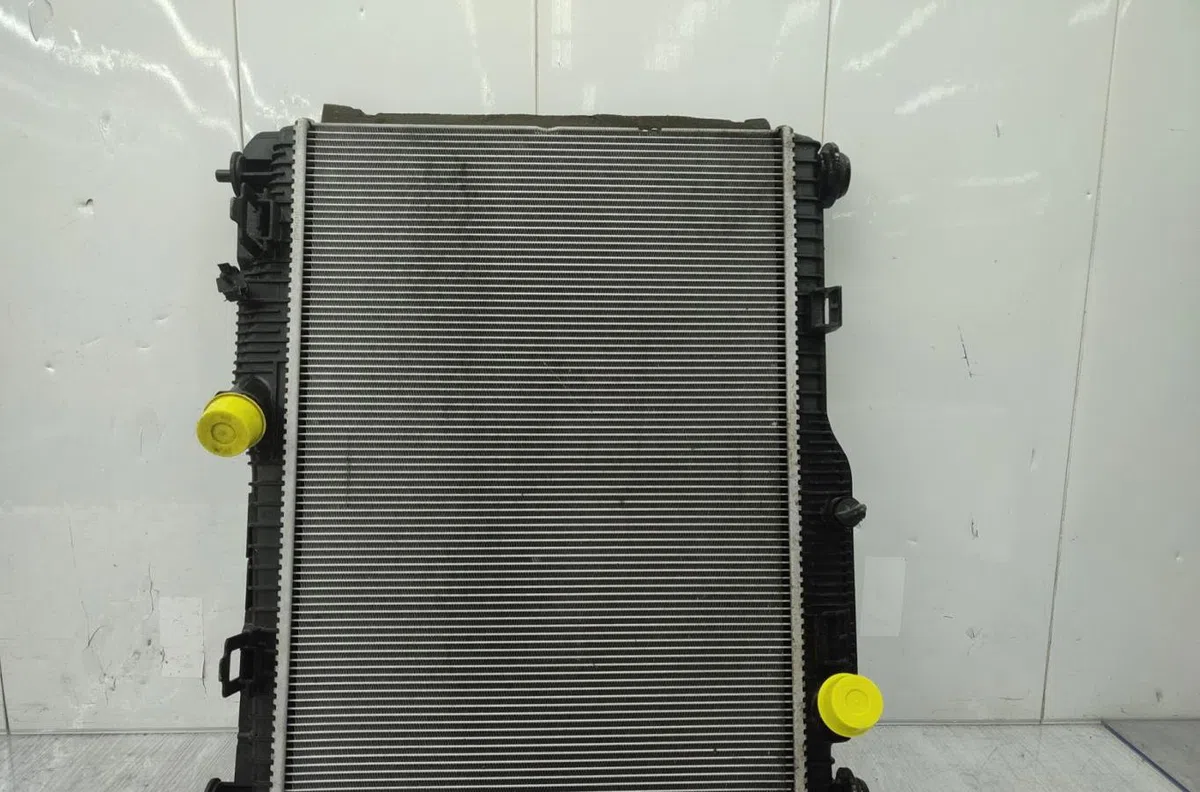 Radiateur FORD FIESTA 7 PHASE 1 occasion
