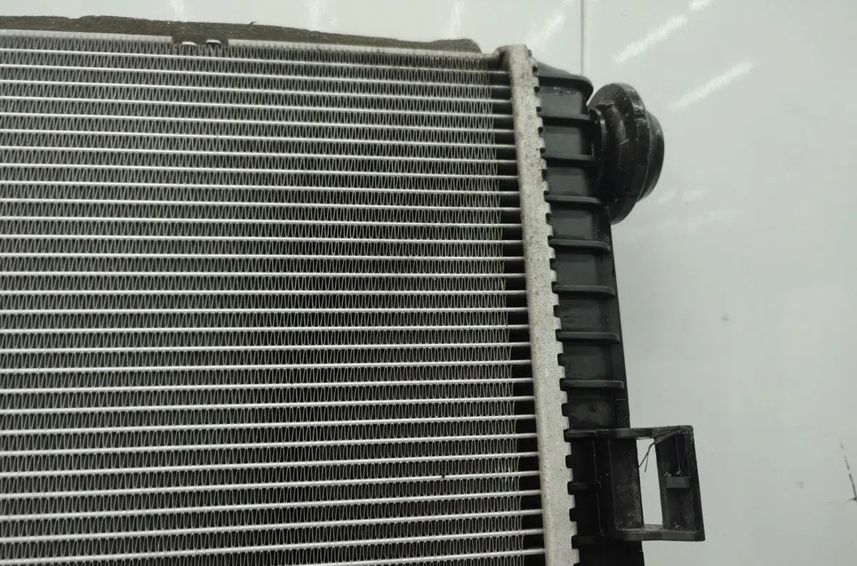 Radiateur FORD FIESTA 7 PHASE 1 occasion