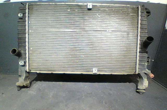 Radiateur Opel MERIVA A Monospace (X03) 1.3 cdti (e75) (2003-2010) occasion