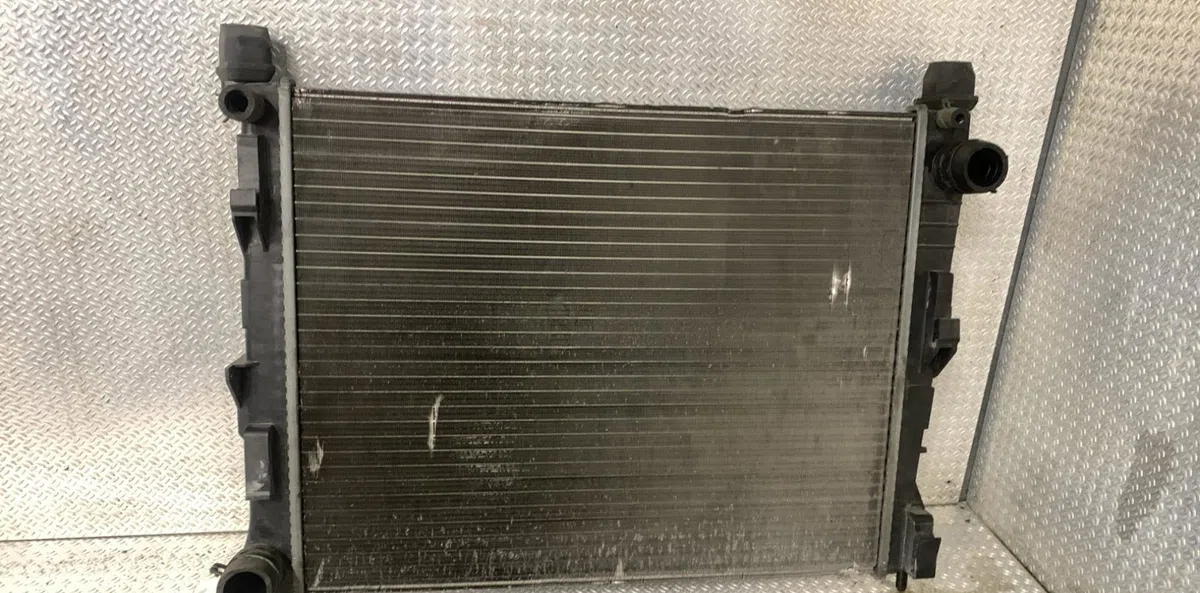 Radiateur RENAULT CLIO 3  CLIO 3 PHASE 1 occasion