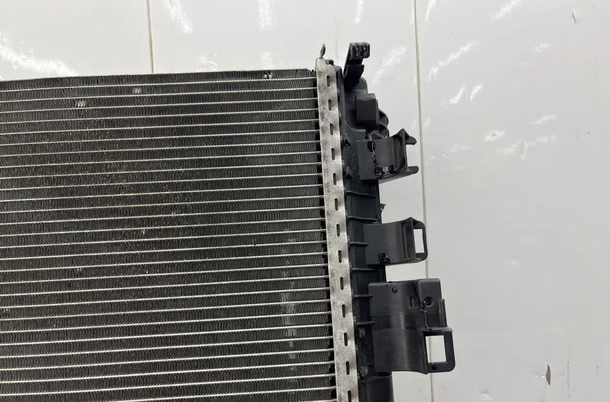 Radiateur RENAULT LAGUNA 3 PHASE 2 BREAK occasion