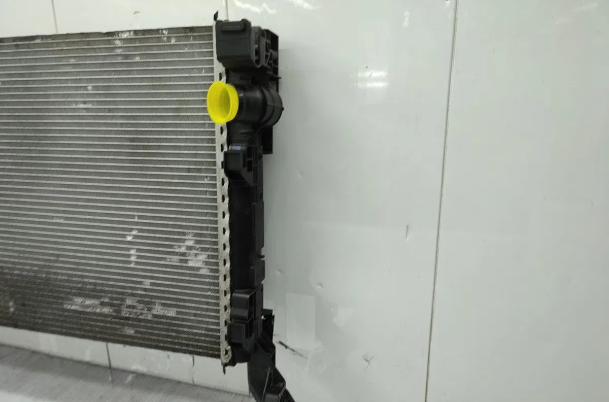 Radiateur RENAULT LAGUNA 3 PHASE 3 BREAK occasion