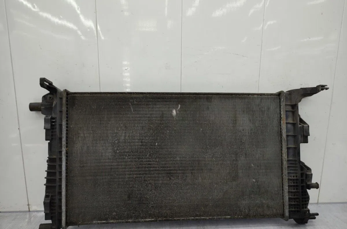 Radiateur RENAULT MEGANE 3 PHASE 2 BREAK occasion