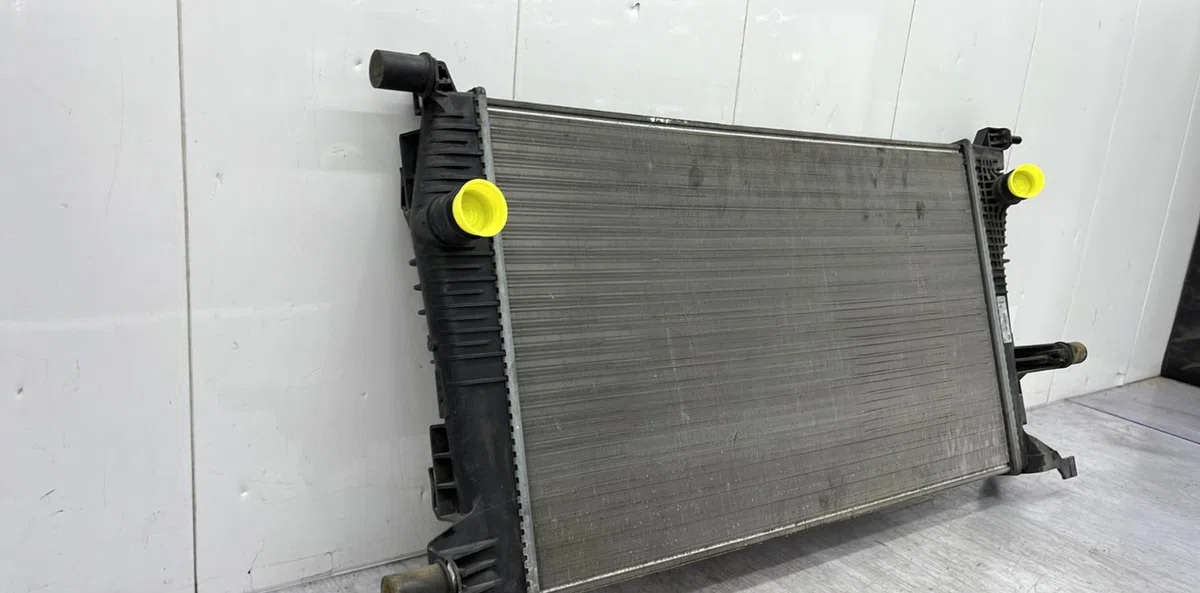 Radiateur RENAULT SCENIC 3 PHASE 2 occasion