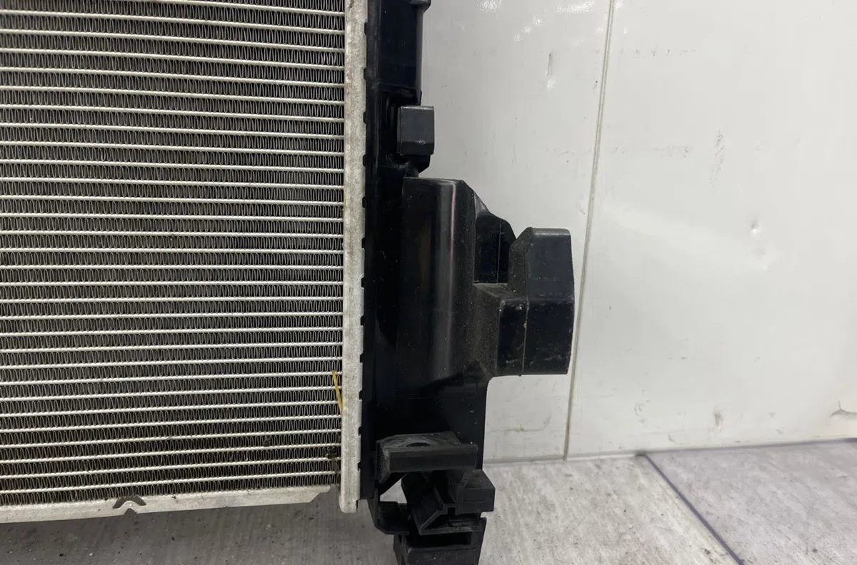 Radiateur RENAULT TRAFIC 3 COURT PHASE 1 occasion