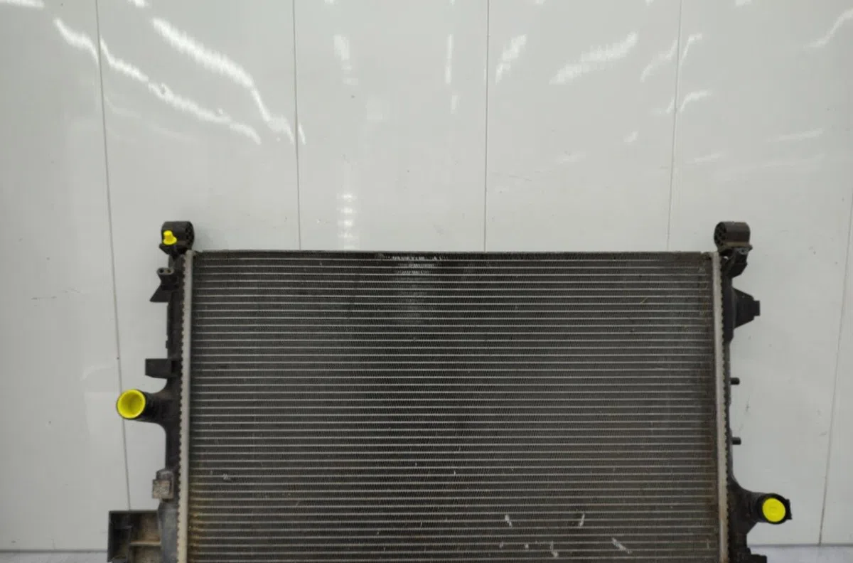 Radiateur SAAB 9.3 2 SPORT HATCH PHASE 1 BREAK occasion