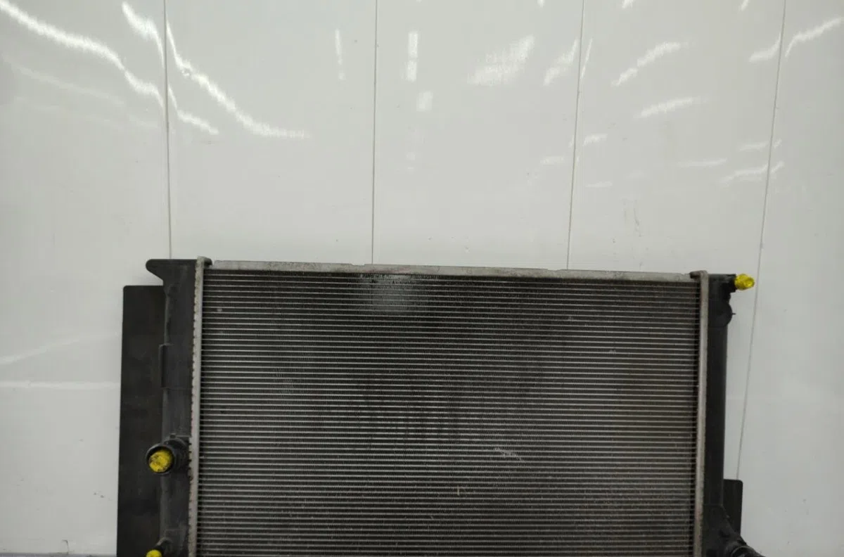 Radiateur TOYOTA AURIS 1 PHASE 1 occasion