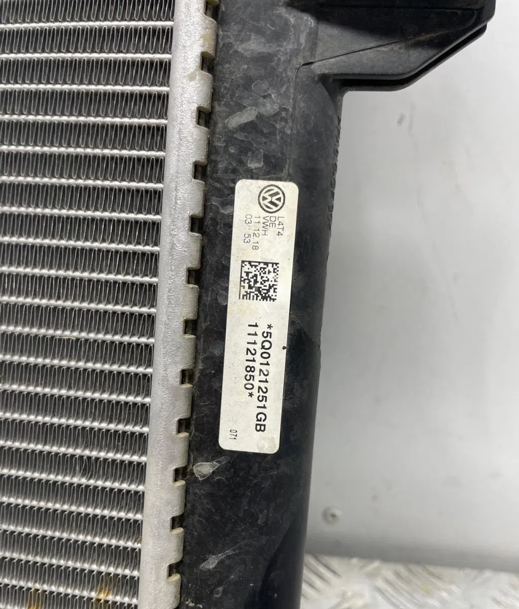 Radiateur VOLKSWAGEN GOLF 7 PHASE 2 occasion