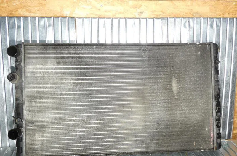 Radiateur VOLKSWAGEN POLO 3 PHASE 1 occasion