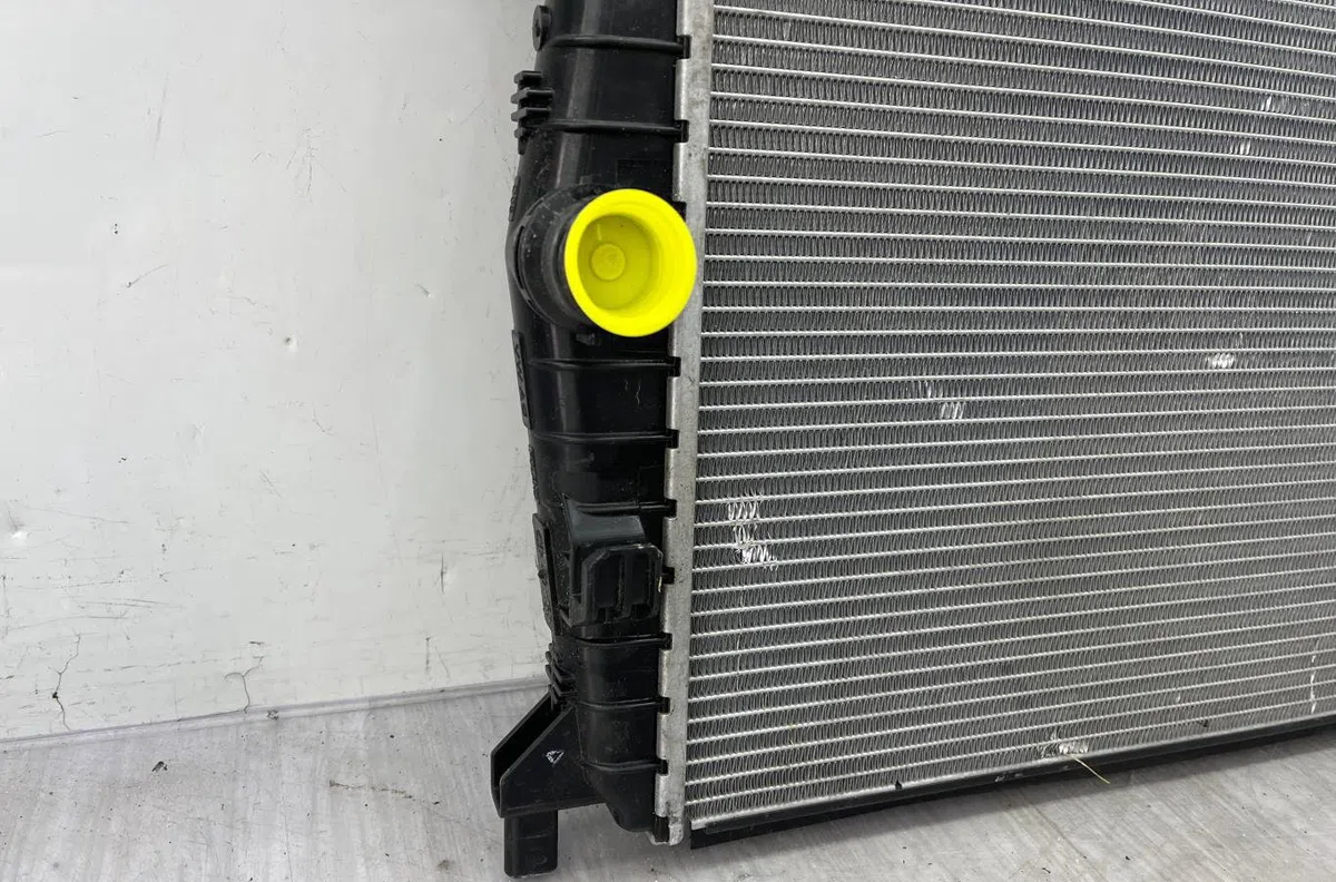 Radiateur VOLKSWAGEN POLO 6 PHASE 2 occasion