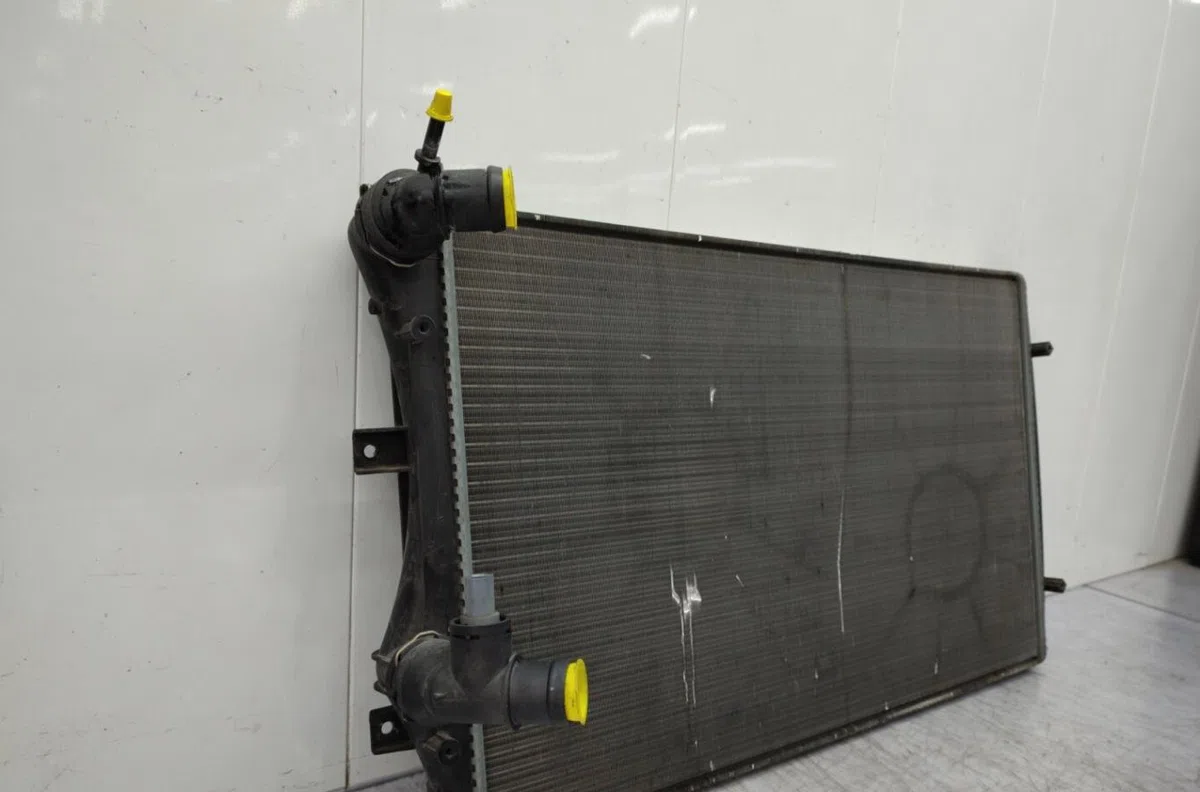Radiateur VOLKSWAGEN TOURAN 1 PHASE 2 occasion