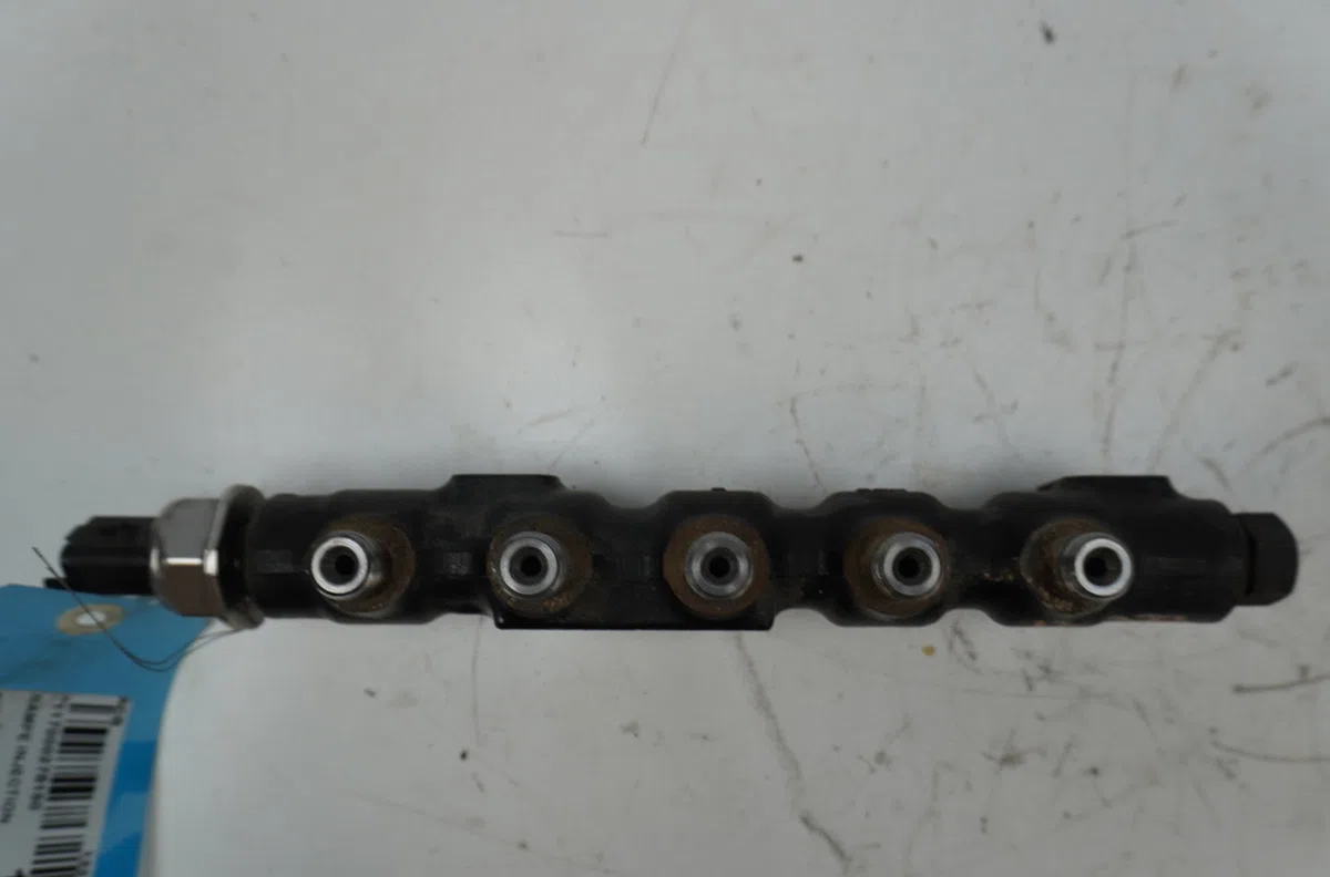 Rampe injection Citroen C2 (JM_) 1.4 hdi (2003-2009) 3 portes occasion