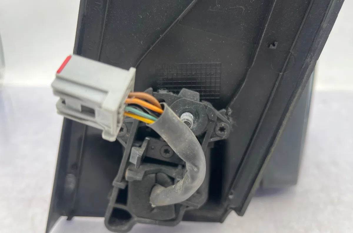 Retroviseur exterieur manuel droit FORD FOCUS 2 PHASE 2 BREAK occasion