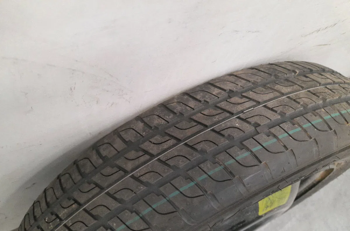 Roue de secours Ds DS 3 CROSSBACK (UR_, UC_, UJ_) 1.5 bluehdi 100 (2018) occasion