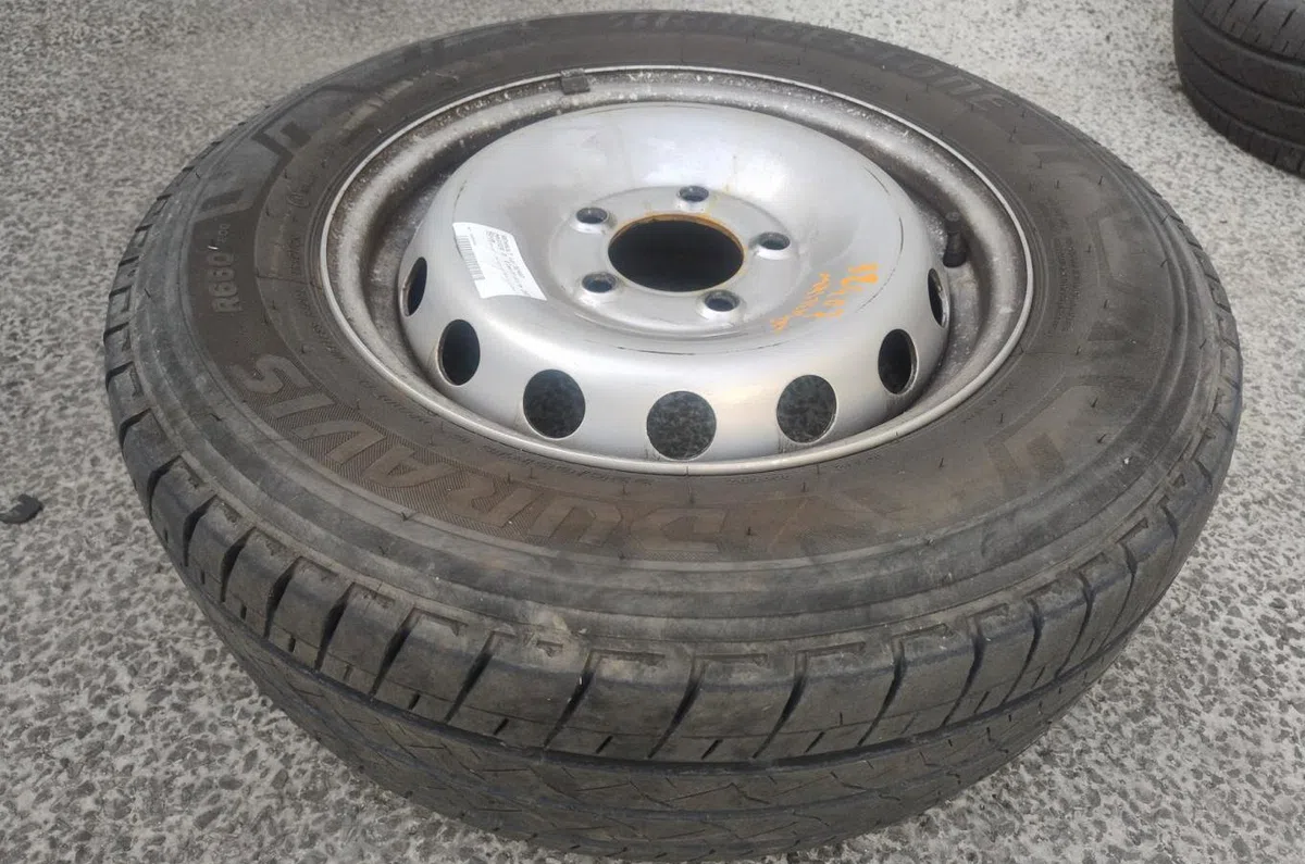 Roue de secours Renault MASTER III Camionnette (FV) Z.e. (fv1z) (2018) occasion