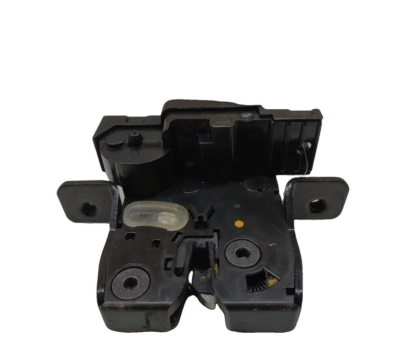 SERRURE HAYON ARRIERE RENAULT LAGUNA III 8200948107