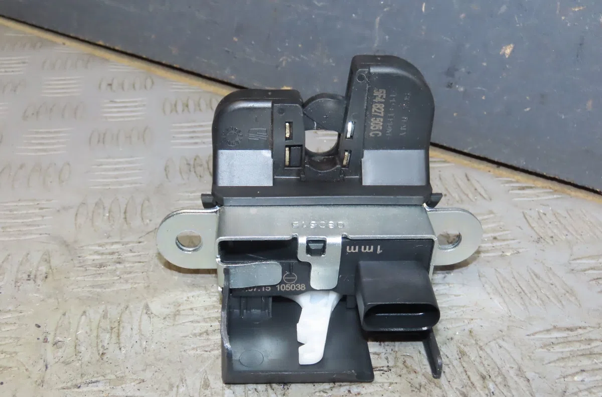 Serrure hayon Seat LEON (5F1) 1.2 tsi (2012-2018) occasion