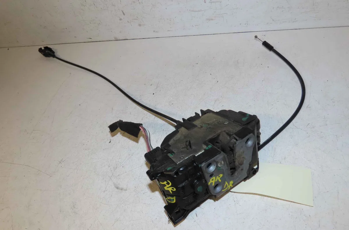 Serrure porte ard RENAULT CLIO III occasion