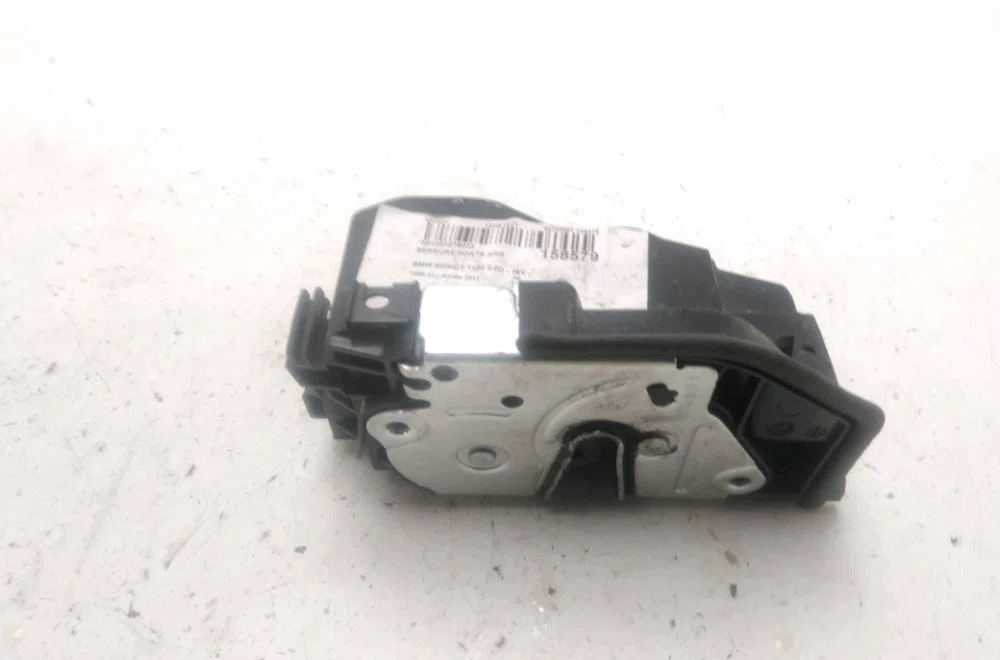 Serrure porte arg Bmw 1 (F20) 116 d (2012-2015) occasion